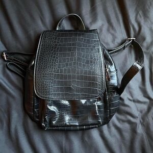 Elegant Black Crocodile-Embossed Backpack